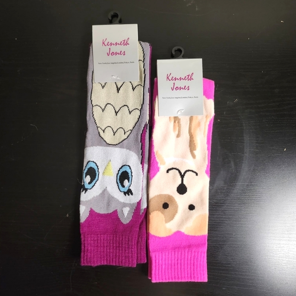 2 NWT Pink Womens Kenneth Jones Socks